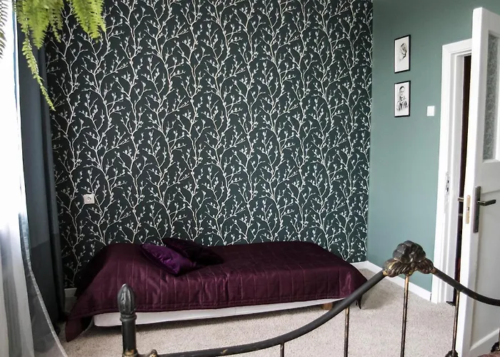 Classy Old Town * 克莱佩达